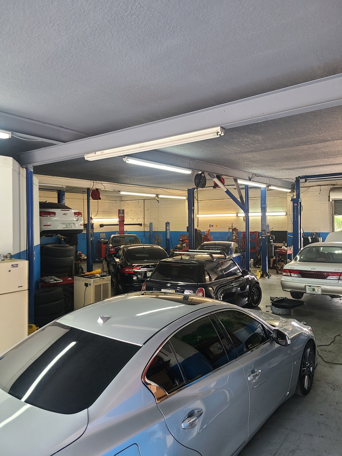 Gibney's Auto Repair shop